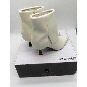 Nine West Women's Ivory Pointed Toe Ankle Boots Side Zippers 6.5 NEW